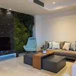 Brand New Contemporary With Infinity Pool *