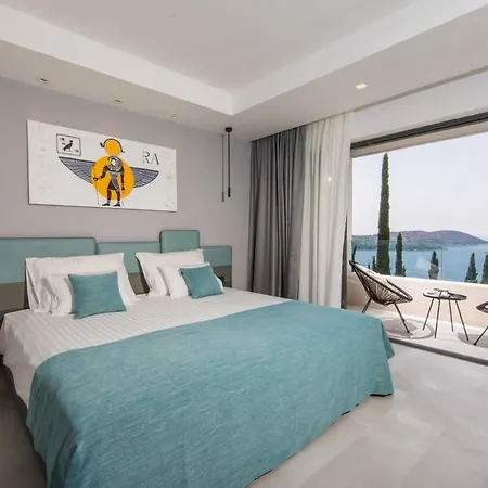 Villa Brand New Contemporary With Infinity Pool *
