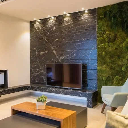 Brand New Contemporary With Infinity Pool * Zaton (Dubrovnik-Neretva)